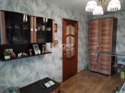 3-комнатная квартира (42м2) на продажу по адресу Ветеранов просп., 4— фото 5 из 23