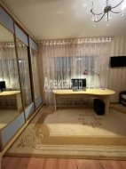 3-комнатная квартира (91м2) на продажу по адресу Науки просп., 17— фото 10 из 26