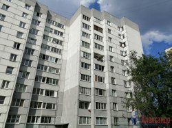 3-комнатная квартира (77м2) на продажу по адресу Маршала Захарова ул., 39— фото 2 из 15