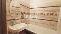 1-комнатная квартира (40м2) на продажу по адресу Кальтино дер., Колтушское шос., 19— фото 5 из 8