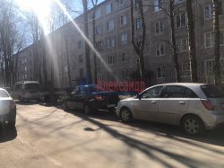 1-комнатная квартира (30м2) на продажу по адресу Большевиков просп., 63— фото 2 из 6