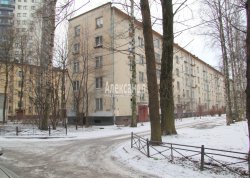 3-комнатная квартира (42м2) на продажу по адресу Лени Голикова ул., 23— фото 2 из 15