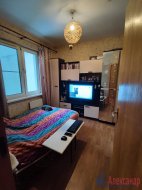 2-комнатная квартира (57м2) на продажу по адресу Маршала Казакова ул., 68— фото 17 из 32
