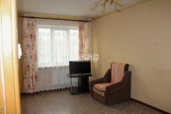 3-комнатная квартира (71м2) на продажу по адресу Малая Балканская ул., 32— фото 5 из 16