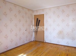 2-комнатная квартира (48м2) на продажу по адресу Будапештская ул., 38— фото 8 из 19