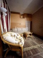 3-комнатная квартира (66м2) на продажу по адресу Кондратьевский просп., 17— фото 2 из 28