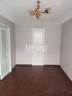 2-комнатная квартира (45м2) на продажу по адресу Новоизмайловский просп., 44— фото 6 из 13