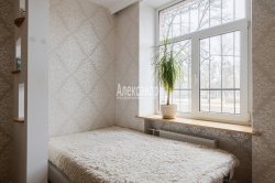 3-комнатная квартира (82м2) на продажу по адресу Юрия Гагарина просп., 27— фото 11 из 29