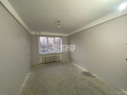 3-комнатная квартира (60м2) на продажу по адресу Коллонтай ул., 43— фото 3 из 6