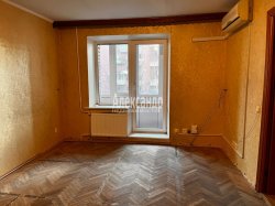 2-комнатная квартира (49м2) на продажу по адресу Ленинский просп., 115— фото 3 из 14