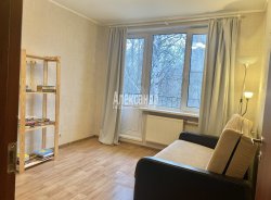 2-комнатная квартира (45м2) на продажу по адресу Дыбенко ул., 27— фото 12 из 20