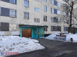 2-комнатная квартира (44м2) на продажу по адресу Пришвина ул., 13— фото 15 из 16