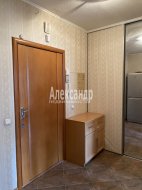 1-комнатная квартира (43м2) на продажу по адресу Искровский просп., 32— фото 7 из 15