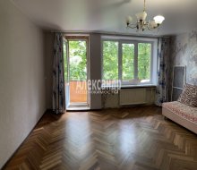 2-комнатная квартира (46м2) на продажу по адресу Ветеранов просп., 151— фото 2 из 13