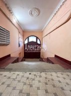 Комната в 5-комнатной квартире (146м2) на продажу по адресу Лиговский пр., 44— фото 7 из 12