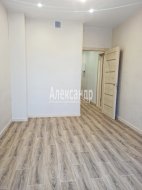 1-комнатная квартира (39м2) на продажу по адресу Варшавская ул., 23— фото 2 из 22
