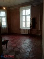 Комната в 6-комнатной квартире (195м2) на продажу по адресу Синопская наб., 30— фото 7 из 25