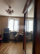 2-комнатная квартира (51м2) на продажу по адресу Малая Балканская ул., 40— фото 3 из 11