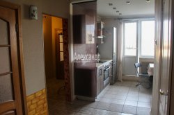 3-комнатная квартира (71м2) на продажу по адресу Малая Балканская ул., 32— фото 9 из 16