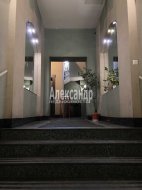 2-комнатная квартира (100м2) на продажу по адресу Саперный пер., 24— фото 4 из 28