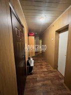 Комната в 8-комнатной квартире (182м2) на продажу по адресу Демьяна Бедного ул., 24— фото 11 из 16