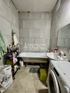 2-комнатная квартира (69м2) на продажу по адресу Дыбенко ул., 2— фото 7 из 13