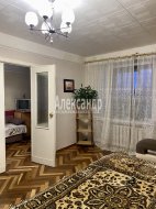 3-комнатная квартира (56м2) на продажу по адресу Новоизмайловский просп., 21— фото 10 из 25