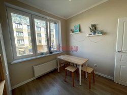 2-комнатная квартира (48м2) на продажу по адресу Матисова канала наб., 5— фото 2 из 18