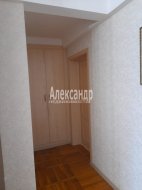 3-комнатная квартира (58м2) на продажу по адресу Добровольцев ул., 44— фото 19 из 23