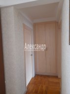 3-комнатная квартира (58м2) на продажу по адресу Добровольцев ул., 44— фото 18 из 23