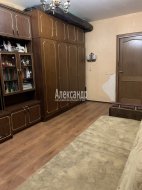 3-комнатная квартира (63м2) на продажу по адресу Олеко Дундича ул., 8— фото 4 из 23