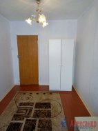 Комната в 3-комнатной квартире (61м2) на продажу по адресу Сосново пос., Ленинградская ул., 9— фото 2 из 3