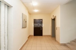 2-комнатная квартира (98м2) на продажу по адресу Нейшлотский пер., 11— фото 15 из 19