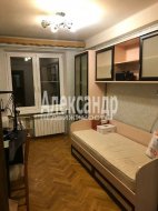 2-комнатная квартира (46м2) на продажу по адресу Подвойского ул., 36— фото 5 из 19