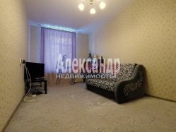 2-комнатная квартира (47м2) на продажу по адресу Синявинская ул., 22— фото 2 из 12