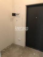 1-комнатная квартира (33м2) на продажу по адресу Кудрово г., Солнечная ул., 12— фото 9 из 13