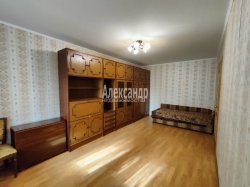 1-комнатная квартира (41м2) на продажу по адресу Всеволожск г., Связи ул., 3— фото 5 из 17