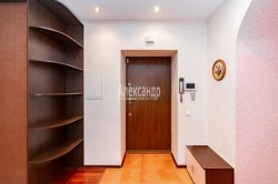 2-комнатная квартира (98м2) на продажу по адресу Нейшлотский пер., 11— фото 11 из 21