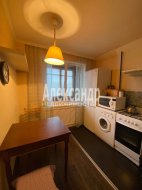 1-комнатная квартира (31м2) на продажу по адресу Наличная ул., 36— фото 18 из 22