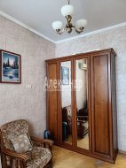 4-комнатная квартира (100м2) на продажу по адресу Полюстровский просп., 47— фото 13 из 26