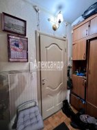 2-комнатная квартира (52м2) на продажу по адресу Маршала Новикова ул., 10— фото 7 из 18