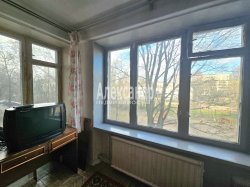 1-комнатная квартира (31м2) на продажу по адресу Замшина ул., 50— фото 4 из 28