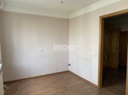 2-комнатная квартира (57м2) на продажу по адресу Камышовая ул., 6— фото 4 из 22
