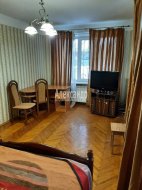 1-комнатная квартира (31м2) на продажу по адресу Дыбенко ул., 36— фото 2 из 10
