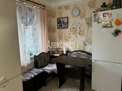 2-комнатная квартира (57м2) на продажу по адресу Искровский просп., 2— фото 3 из 18