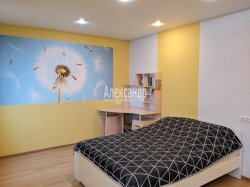 3-комнатная квартира (80м2) на продажу по адресу Авиаконструкторов пр., 11— фото 4 из 22
