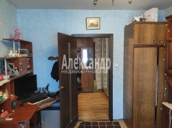 2-комнатная квартира (49м2) на продажу по адресу Приладожский пгт., 9— фото 8 из 15