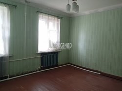 2-комнатная квартира (57м2) на продажу по адресу Красава пос., 7— фото 3 из 18