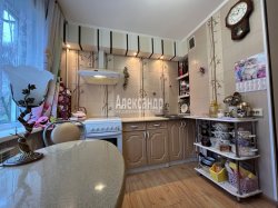 1-комнатная квартира (37м2) на продажу по адресу Светогорск г., Спортивная ул., 12— фото 4 из 21
