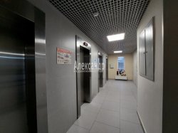1-комнатная квартира (35м2) на продажу по адресу Кушелевская дор., 7— фото 7 из 9